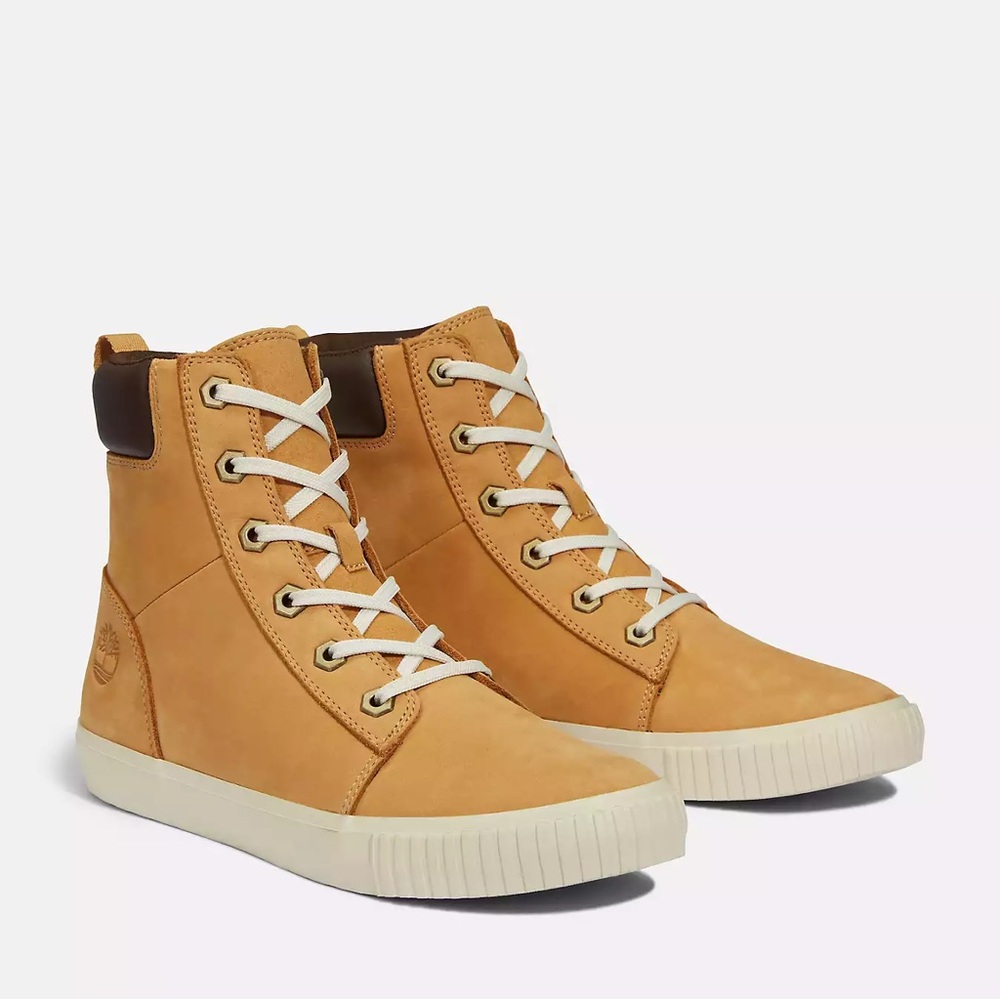 Skyla Bay 6-Inch Boot
Size 8.5 w 
Still great condition! Worn only a few times!